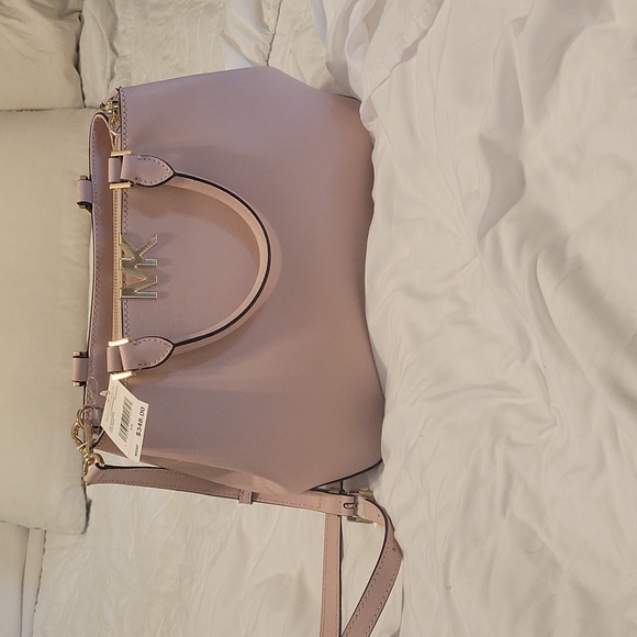 Michael Kors Florence medium Saffiano Purse - Picture 1 of 4